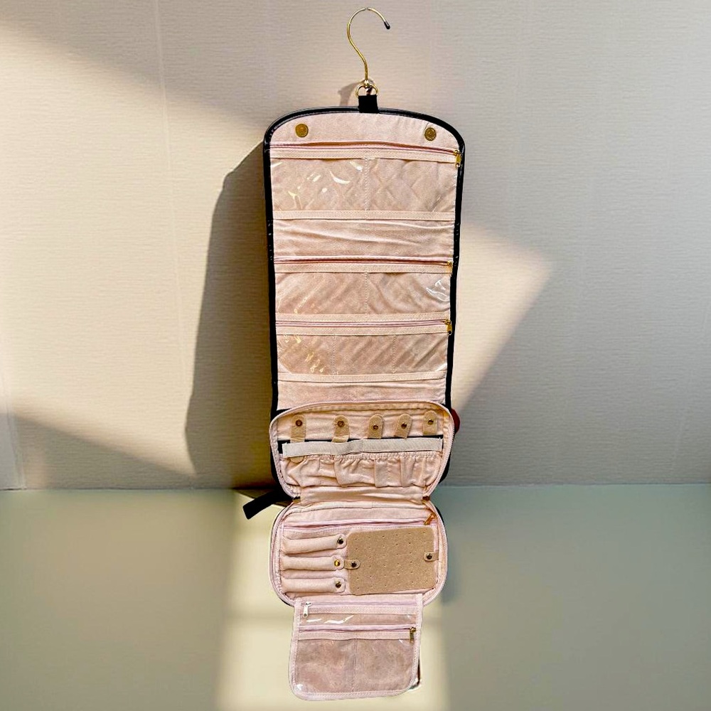 Black Travel Jewelry Organizer by Relavel
